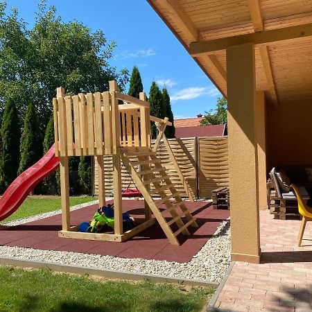 Judith Apartman Iii. Balatonlelle Luaran gambar