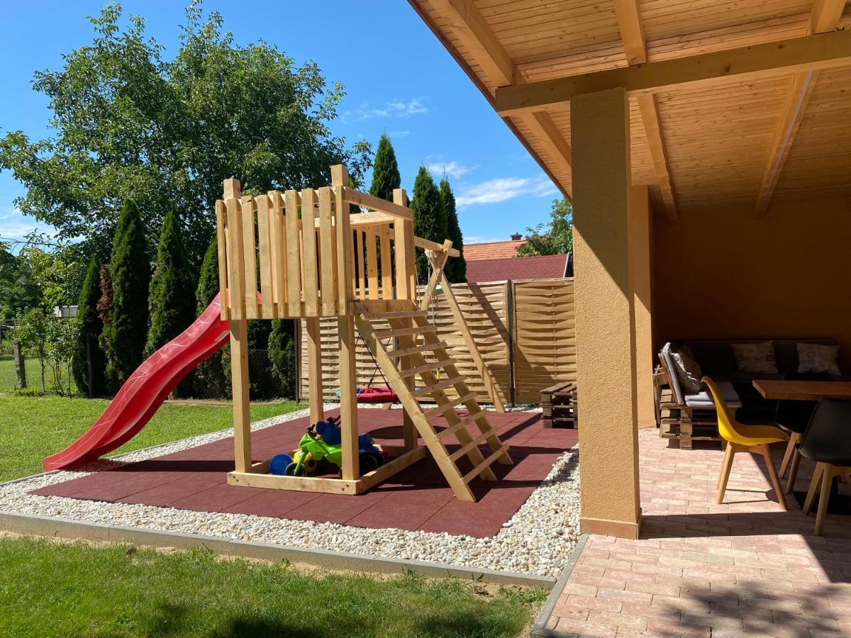 Judith Apartman Iii. Balatonlelle Luaran gambar